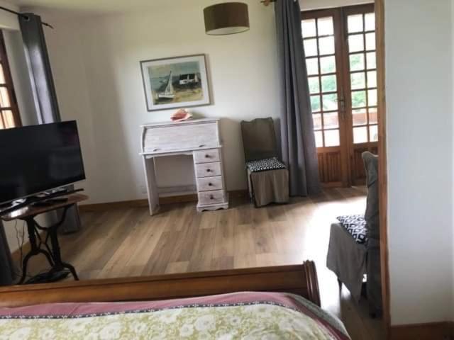 לינה וארוחת בוקר Saint-Étienne-la-Thillaye Manoir Melphil מראה חיצוני תמונה