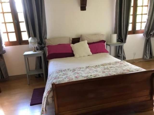 לינה וארוחת בוקר Saint-Étienne-la-Thillaye Manoir Melphil מראה חיצוני תמונה