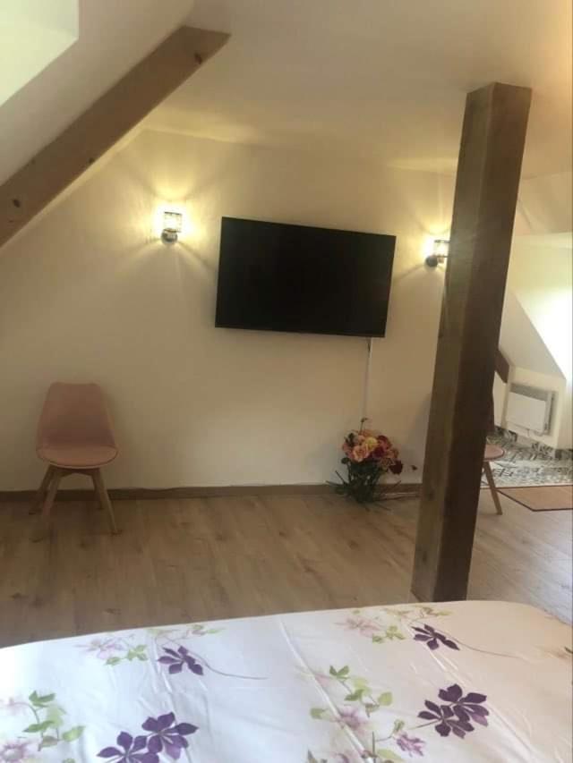 לינה וארוחת בוקר Saint-Étienne-la-Thillaye Manoir Melphil מראה חיצוני תמונה